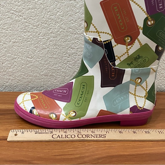 COACH F2460 Pammie Hang Tags Printed Colorful Fun Rain Boots Rubber Size 9B - Picture 8 of 16